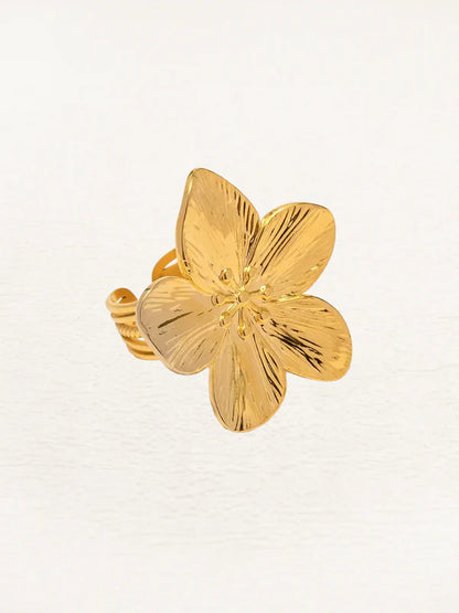 Bianca - Flower Blossom Statement Ring Gold