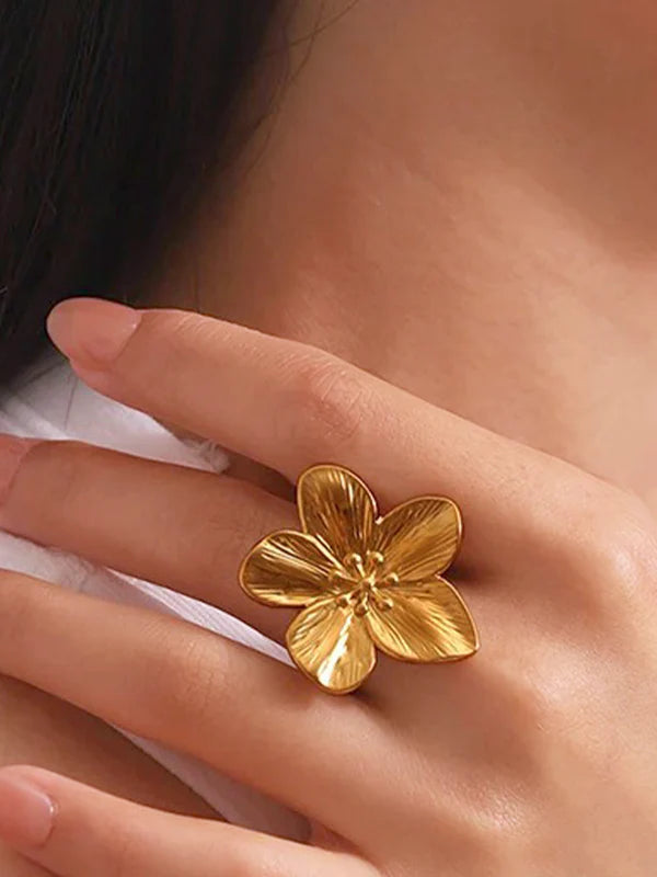 Bianca - Flower Blossom Statement Ring Gold